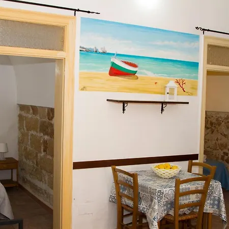2000 Aparthotel 3*