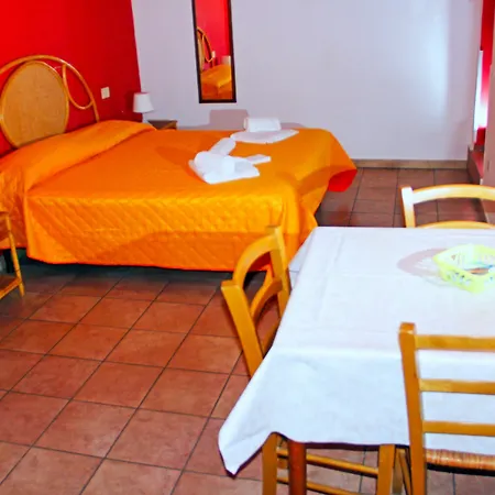 Aparthotel 2000 3*