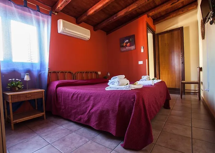 2000 Hotel apartamentowy Terrasini