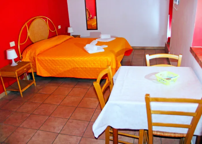 Aparthotel 2000 3*