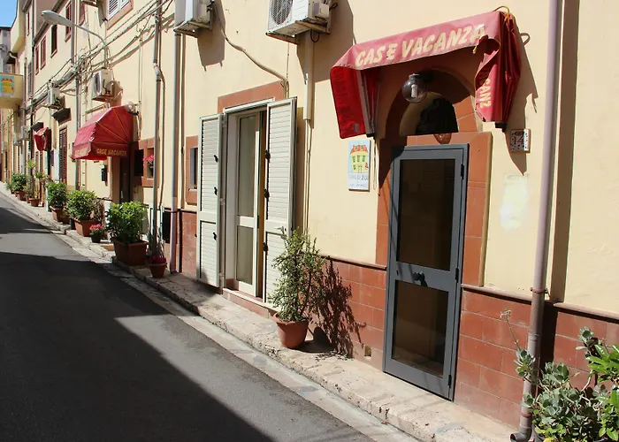 2000 Hotel apartamentowy 3*