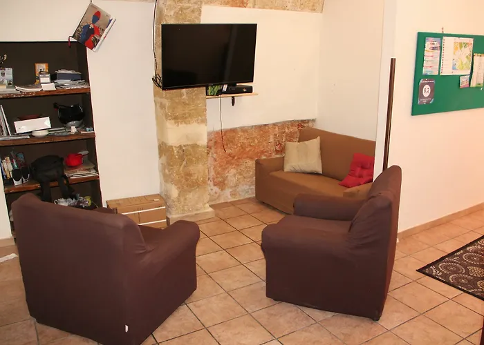 2000 Aparthotel 3*