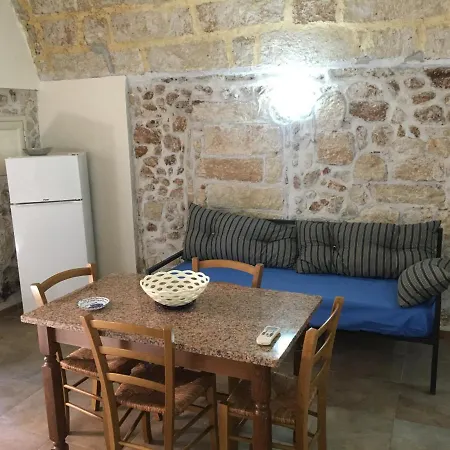 Aparthotel 2000 2*